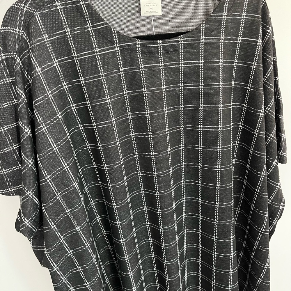 Van Heusen Blouse—Perf for return to work!
